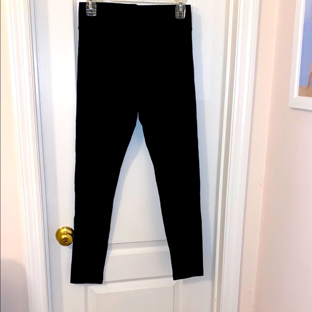 Hue Black ULTRA Leggings Sz S, NWT